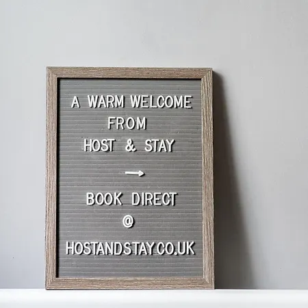 Host & - The Annexe @ The Old Brewery *